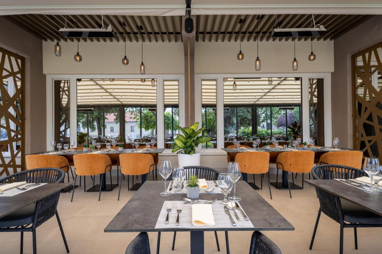 Hotel Bodrog Wellness & Elix Spa Sarospatak Bagian luar foto
