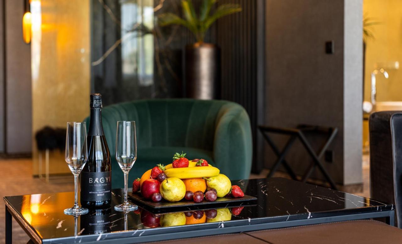 Hotel Bodrog Wellness & Elix Spa Sarospatak Bagian luar foto