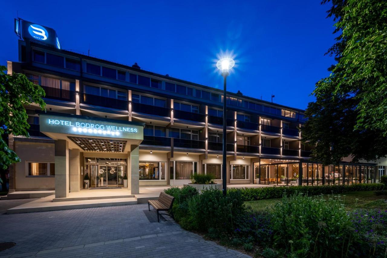 Hotel Bodrog Wellness & Elix Spa Sarospatak Bagian luar foto