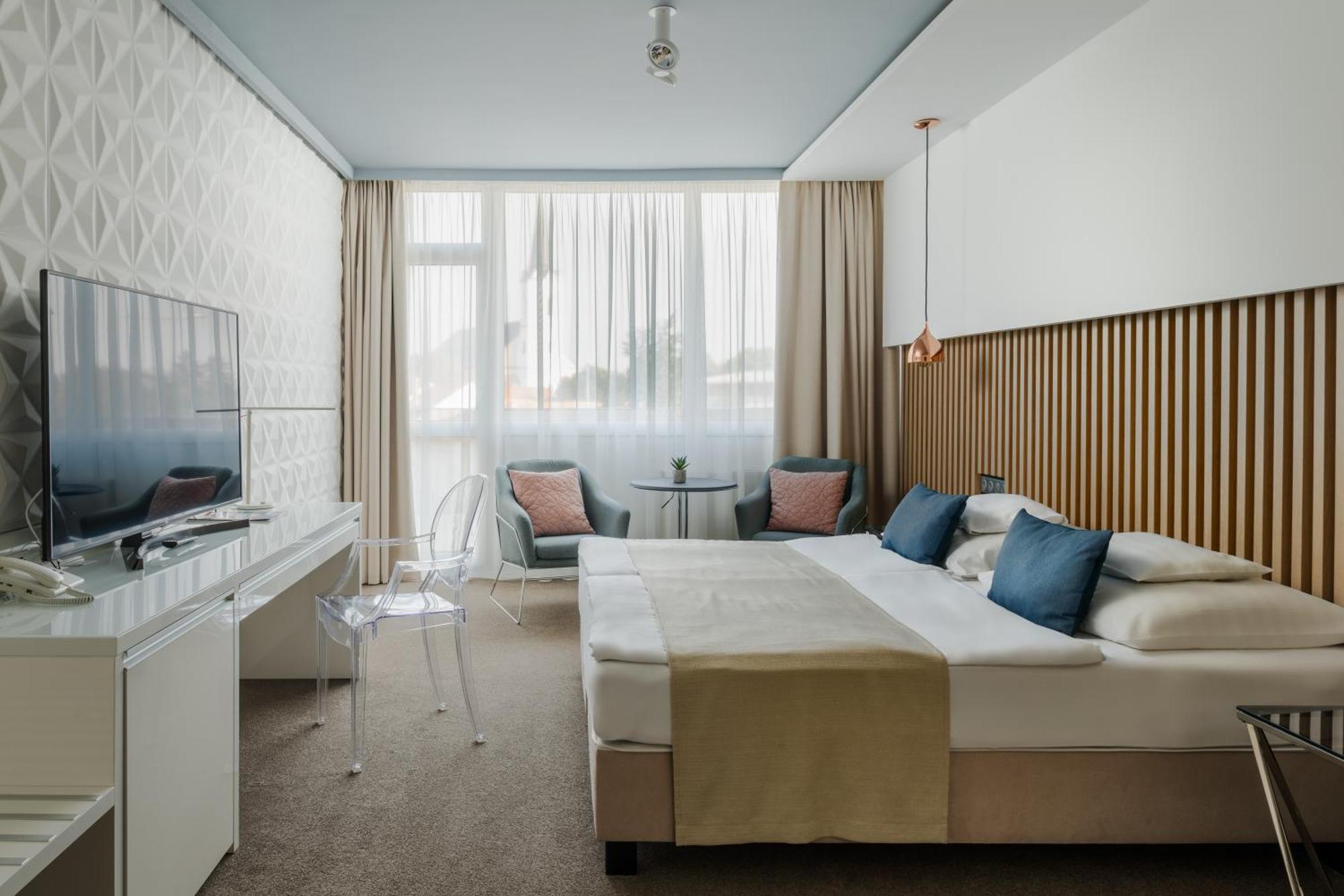 Hotel Bodrog Wellness & Elix Spa Sarospatak Bagian luar foto